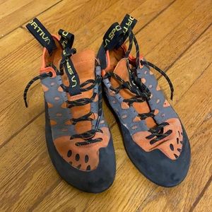 Rock Climbing Shoes- LA Sportiva Tarantulace 6.5+